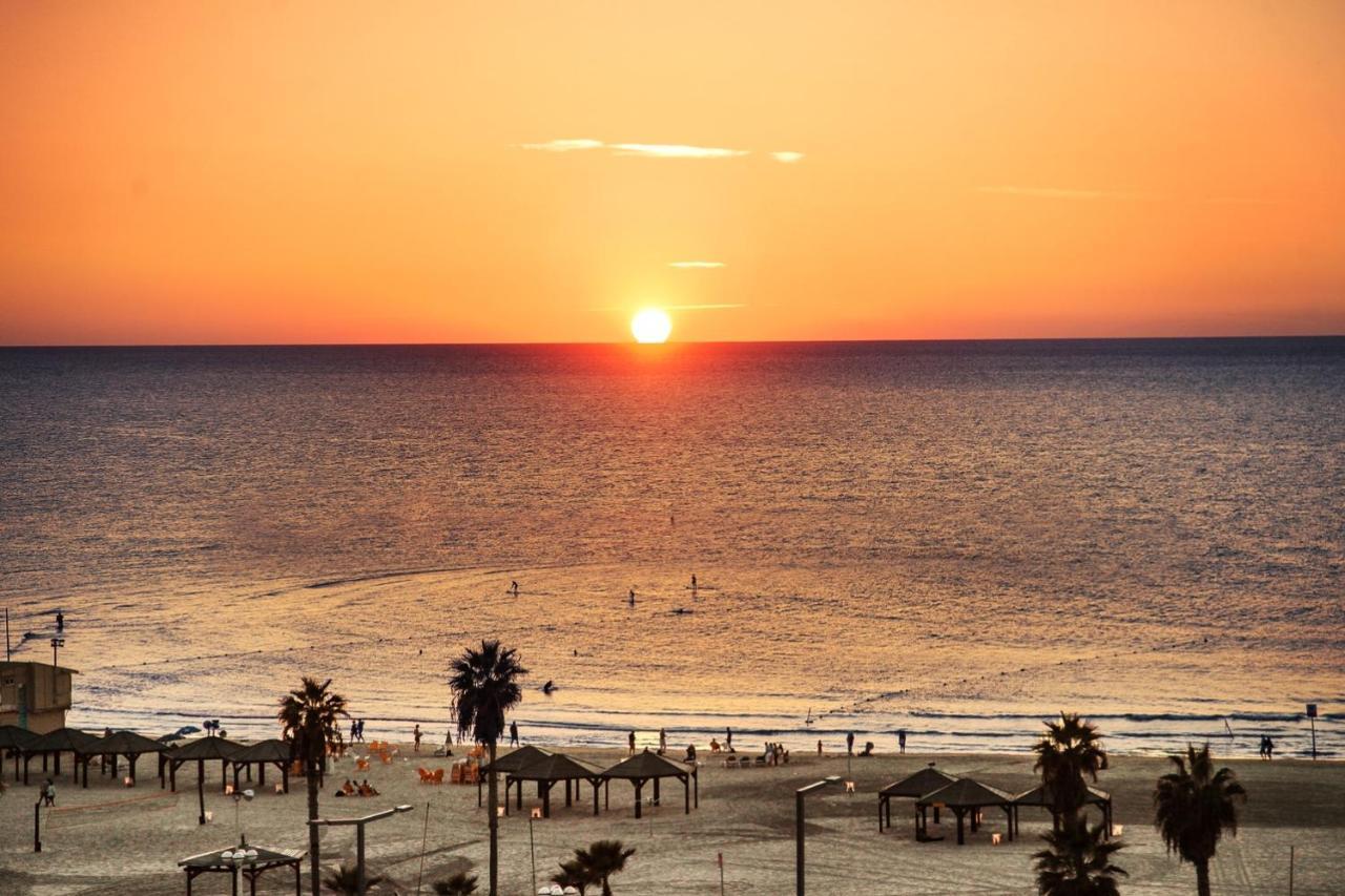 Beach Hotel By Zvieli Hotels Tel Aviv Exteriér fotografie